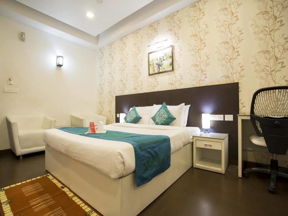 סיליגורי Oyo Rooms Near Cosmos Mall מראה חיצוני תמונה