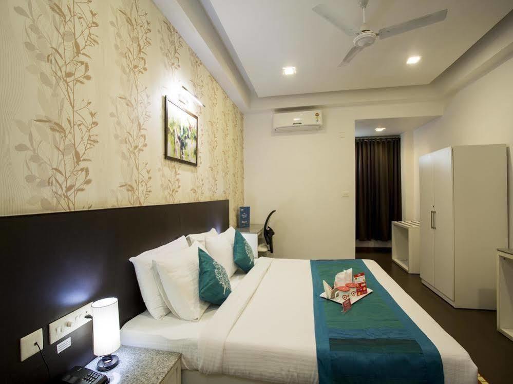 סיליגורי Oyo Rooms Near Cosmos Mall מראה חיצוני תמונה