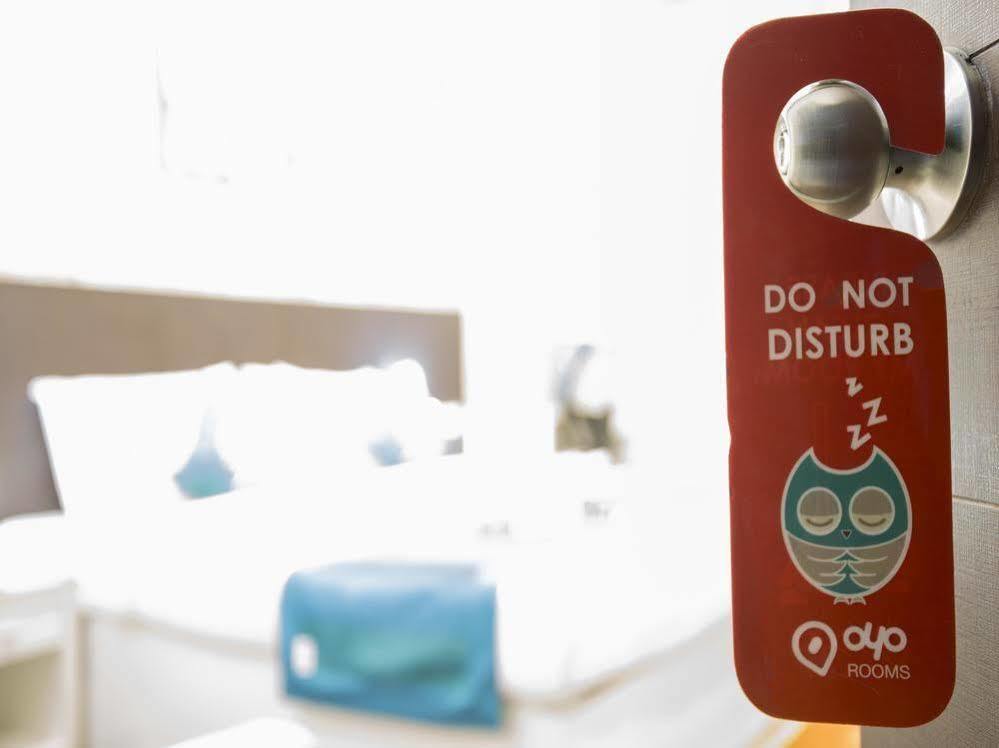 סיליגורי Oyo Rooms Near Cosmos Mall מראה חיצוני תמונה